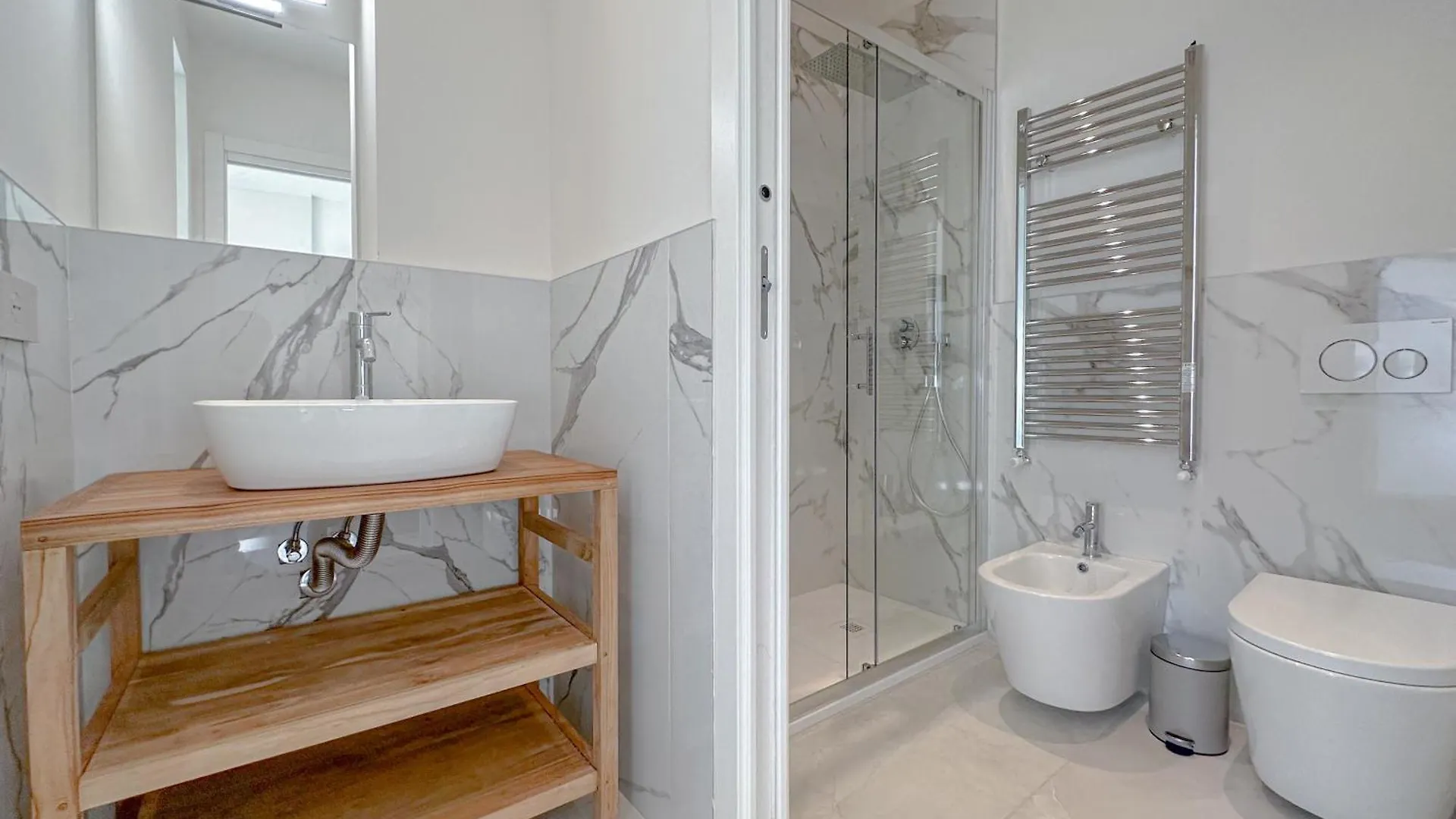 D'Adda 16 - Suite Luminosa - 3 Min Dal Naviglio Milánó Apartman
