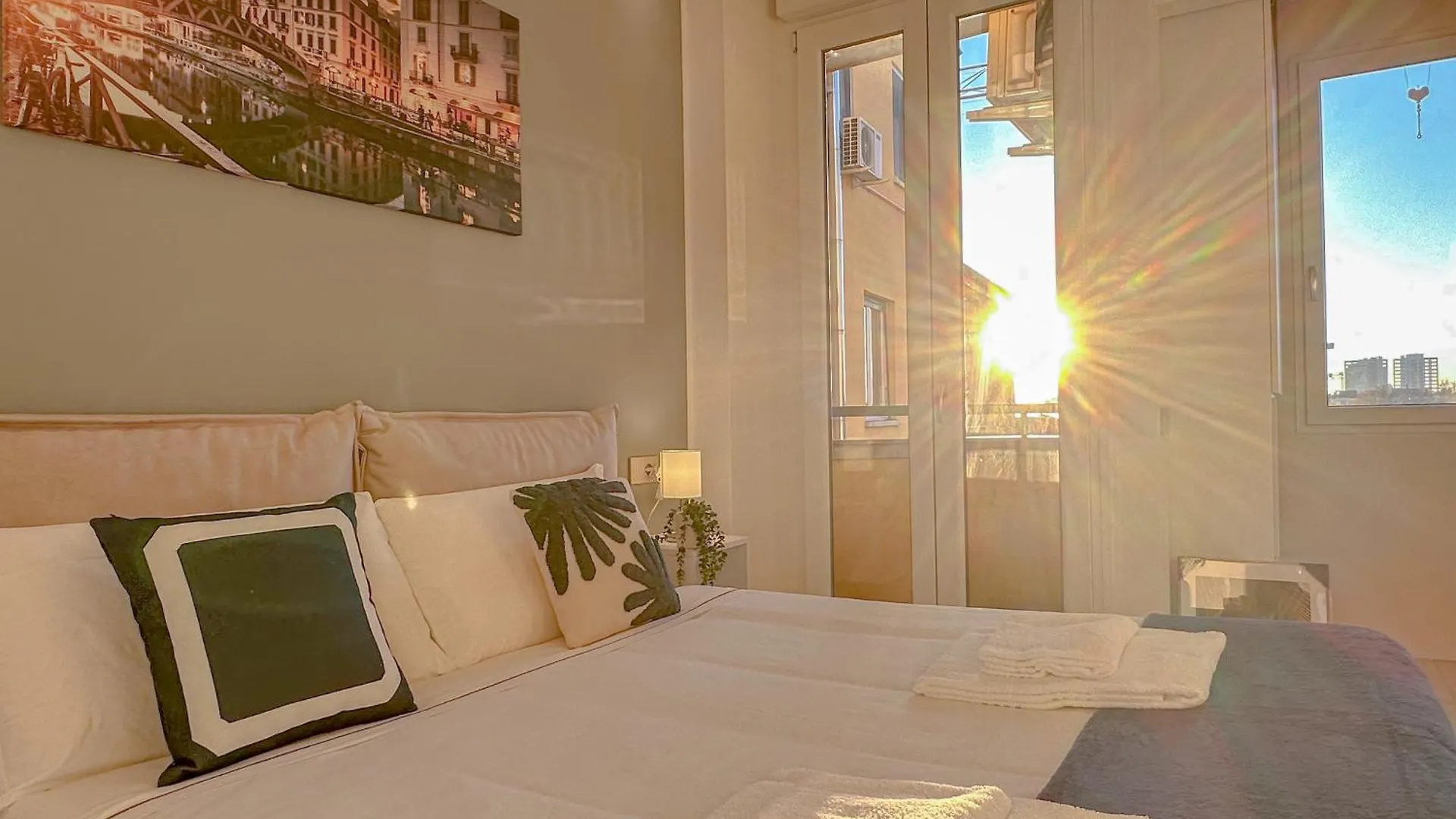 D'Adda 16 - Suite Luminosa - 3 Min Dal Naviglio Milánó Apartman